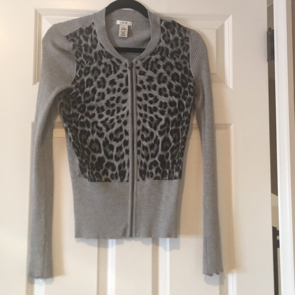 Gray Leopard Print zip up Sweater